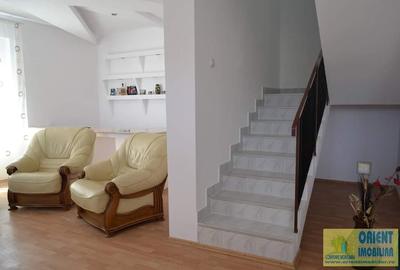 Casă individuală cu 5 camere cu Teren 500 Mp în Central - 1