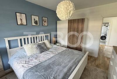 Duplex cu 5 camere cu Canalizare în Cristian - 2