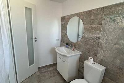 Casă cu 4 camere cu Teren 200 Mp în Berceni