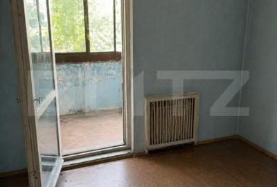 Apartament cu 4 camere decomandat în Central - 3