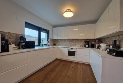 Casa Smart de Vanzare 300 mp | Panouri Fotovoltaice 16 - 10