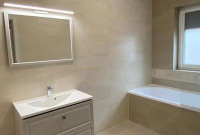 Casă cu 5 camere cu Teren 330 Mp în Giroc