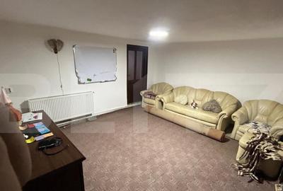 Spațiu comercial, de 300 mp, în Central - 12