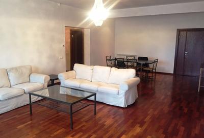 Apartament cu 4 camere decomandat, mobilat în Herăstrău