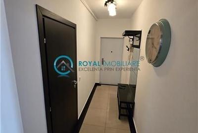 Royal Imobiliare - Vanzare apartament 3 camere zona 9 Mai - 13