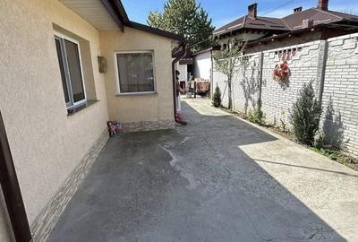 Casă cu 4 camere cu Teren 230 Mp în Central - 11
