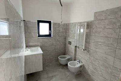 Casa de vanzare Gole?ti - 9