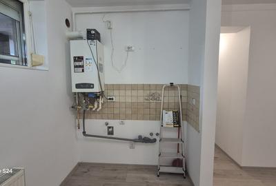 Apartament 2 camere, zona Soseaua Berceni, mutare imediata, 3 min metrou Leonida - 4