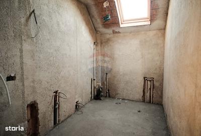 Spațiu comercial, de 643 mp, în Central - 11