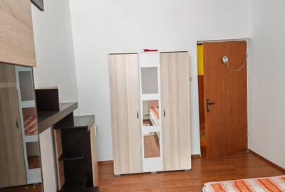 Apartament 3 camere liber la vanzare zona Piata Sfatului - 4