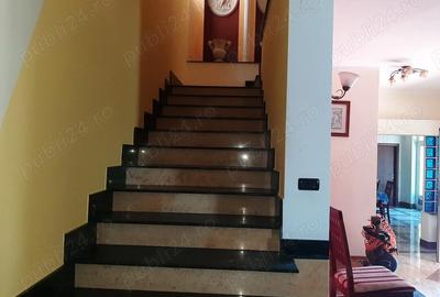 Casă cu 6 camere cu Teren 200 Mp în Central - 11