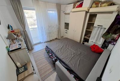 Garsonieră decomandată, mobilată în Bucium - 7