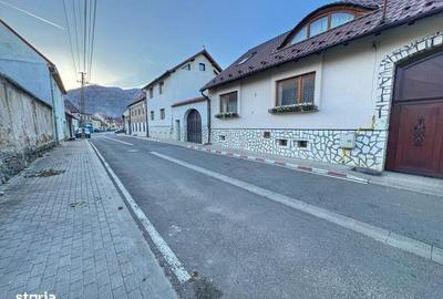 Casă cu 3 camere cu Teren 351 Mp în Sadu - 13