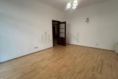 REA0123977 Apartament 3 camere Cotroceni in Vila