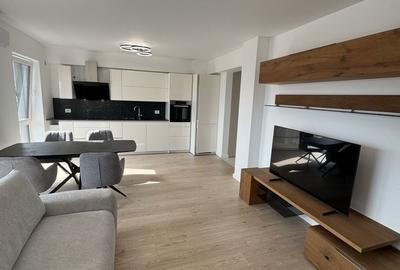 Apartament cu 3 camere decomandat în Central - 1