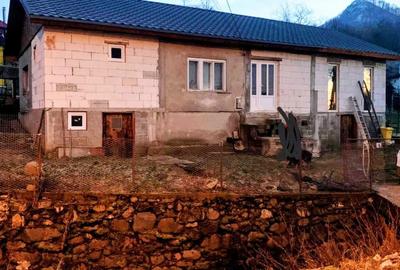 Casă cu 2 camere în Central - 1