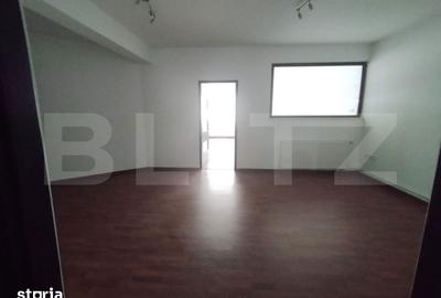 Spațiu comercial, de 100 mp, în Central - 2