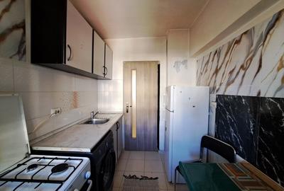 GARSONIERA / 1990 / DECOMANDATA / 42 mp /ET. 1 / STR. MAMULARI / PIATA UNIRII - 17