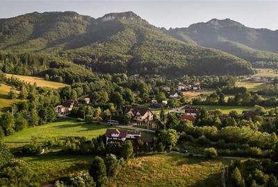 FILM!Casa+pensiune la cheie,1.742 teren de vis, in Tohanita, Zarnesti, Brasov