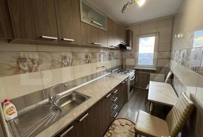 Apartament cu 3 camere semidecomandat în Calea București - 2