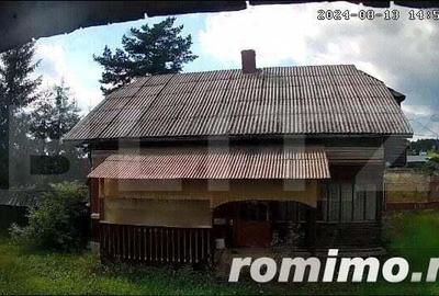 Casă cu 4 camere cu Teren 1170 Mp în Central