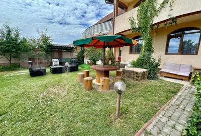 Casă cu 5 camere cu Teren 700 Mp în Micești - 2