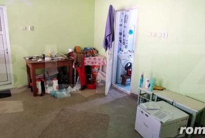 Casă cu 5 camere cu Teren 2100 Mp în Luna - 13