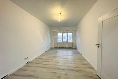 Apartament cu 4 camere decomandat în Central - 1