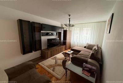 Apartament cu 3 camere decomandat, mobilat în Rahova