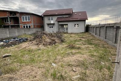 Casa P+M, 160 mp utili, teren 420 mp, zona Pielesti - 1