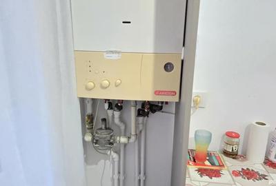 Apartament cu 2 camere semidecomandat în Piața Centrală - 6