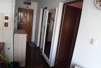 Apartament cu 2 camere decomandat în Gojdu - 1