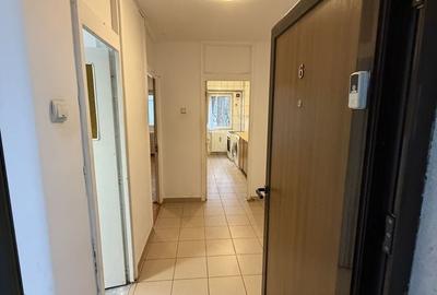 Garsoniera Decomandata 41 mp - 5 min Metrou Costin Georgian - 3