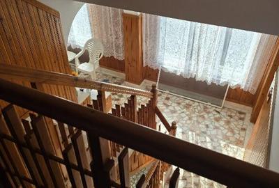 Casă cu 8 camere cu Teren 400 Mp în Eforie