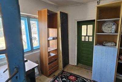 Casă cu 4 camere cu Teren 1300 Mp în Gurbănești - 3