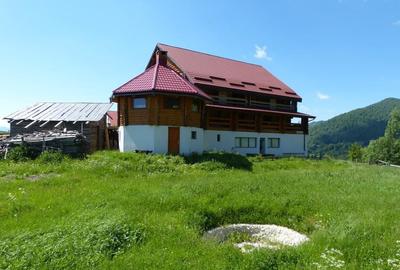 Casă cu 11 camere cu Teren 2000 Mp în Peștera - 4
