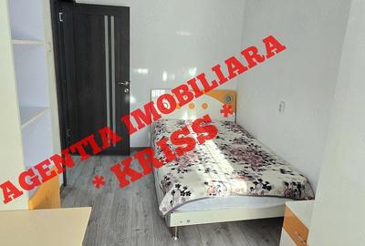 Apartament cu 3 camere semidecomandat în Central - 4