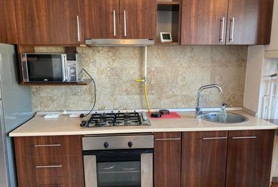 Apartament cu 2 camere, mobilat în Trocadero - 2