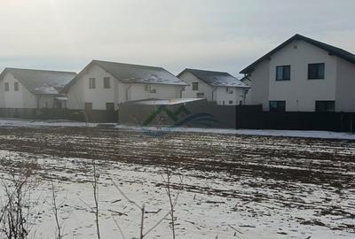 Teren de 1000 mp, în Frătăuții Noi - 6