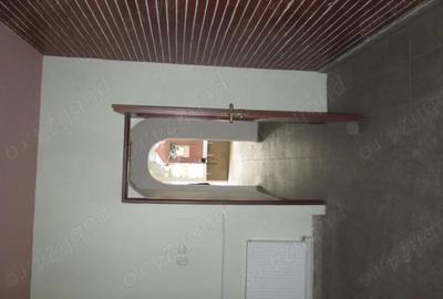 Spațiu comercial, de 37 mp, în Central - 6