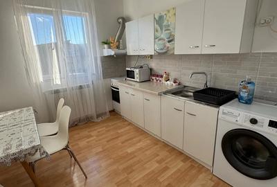 Inchiriez Garsoniera in Severin zona Targul Veterani - 5