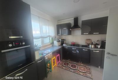 Casă cu 4 camere cu Garaj în Turturești - 2