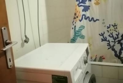 Apartament cu 4 camere semidecomandat, mobilat în Lujerului