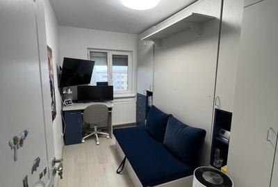 Apartament cu 3 camere decomandat în Calea București - 2