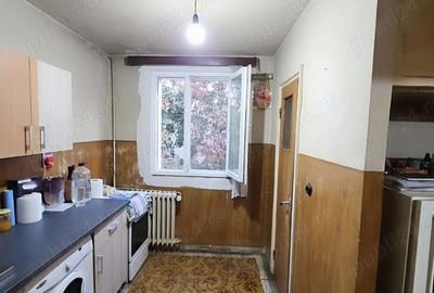 Apartament cu 2 camere Str. Steriadi Jean nr. 30-38 bl. M10 sector 3 Apartament cu 2 camere Str. Steriadi Jean nr. 30-38 bl. M10 sector 3 - 2