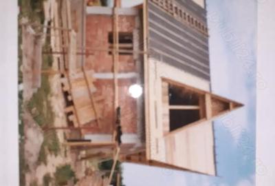 Casă cu 2 camere cu Teren 4000 Mp în Bârnova - 8