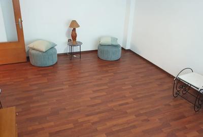 Apartament cu 4 camere decomandat, mobilat în Călărași - 2