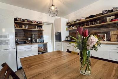 Apartament cu 3 camere decomandat în Central - 2