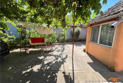 Casa individuala Varias apa centrala pe gaz canalizare 1500mp - 2