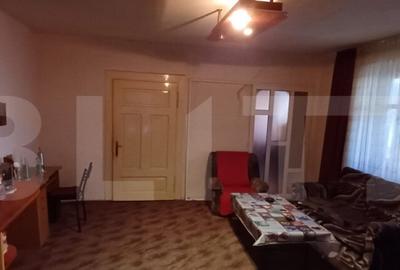 Casă cu 5 camere cu Teren 446 Mp în Central